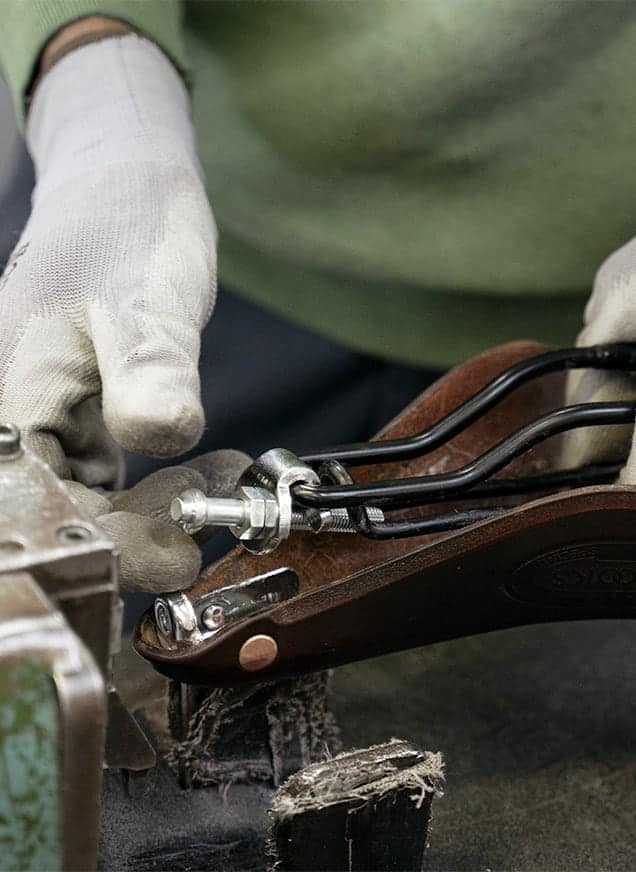 Reparaton-selle-brooks3